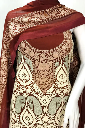#Maroon