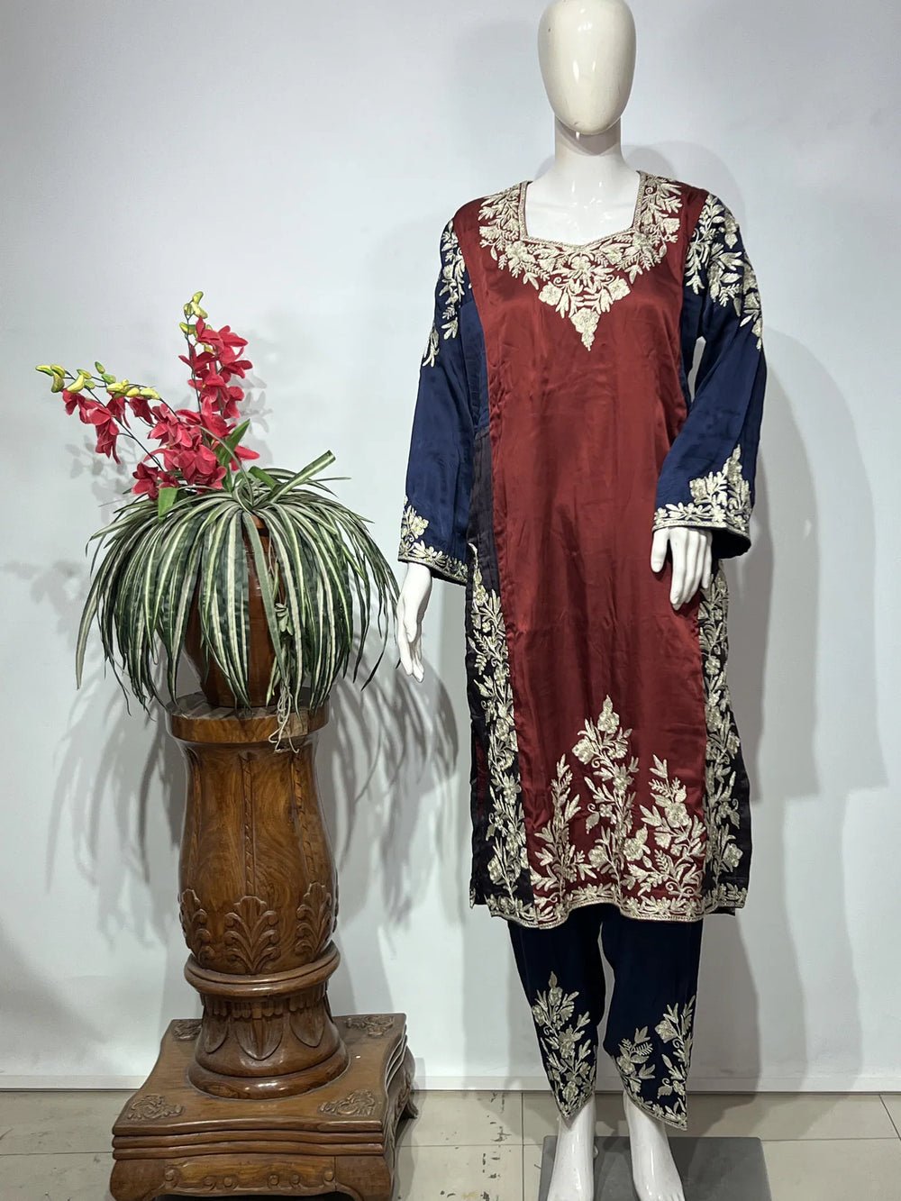 #Maroon&NavyBlue