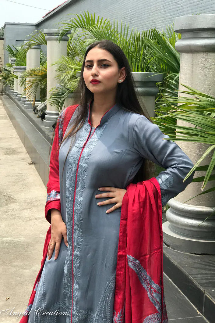 Vaira — Kashmiri Aari Work Salwar Suit