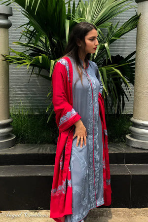 Vaira — Kaschmirische Aari-Arbeit Salwar Anzug