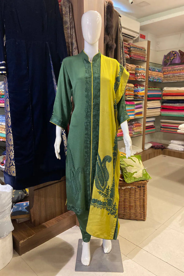 Vaira — Kaschmirische Aari-Arbeit Salwar Anzug