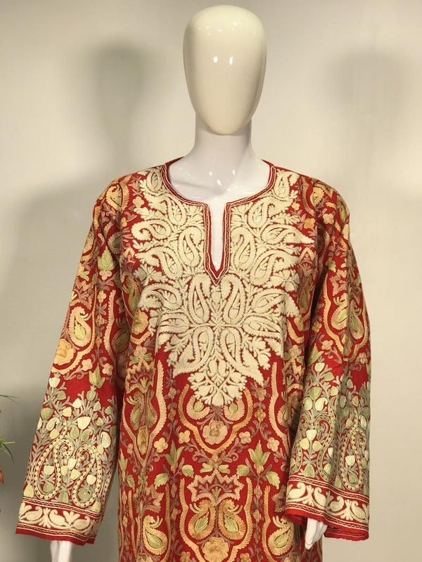 Red Pure Wool Kashmiri Pheran with Jaal Paisley Embroidery close up