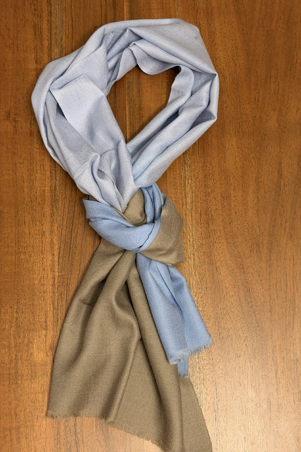 Reiner Pashmina Ombre Schal: Himmelblau & Taupe